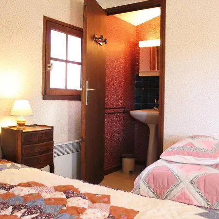 Ferienhaus Maison A Deux Pas De La Plage Avec 5 Pieces, 9 Couchages, Terrasse Et Parking - St Denis D'oleron - Fr-1-246a-143